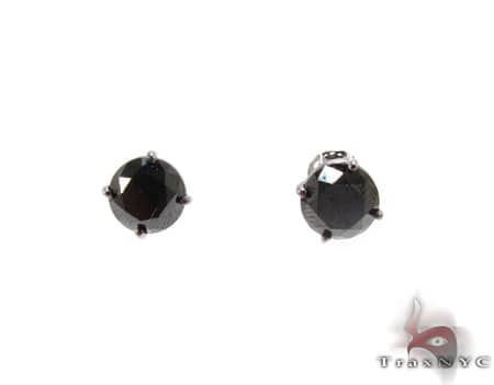 Black diamond stud earrings with four-prong setting, round 6mm size, polished metal prongs