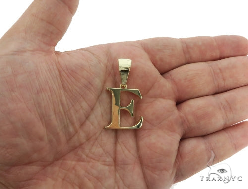 10K Gold Charming Initial 'E' Pendant, photo 5 of 7
