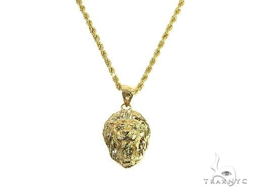 10K yellow gold lion head pendant set – detailed mane and facial relief, front view