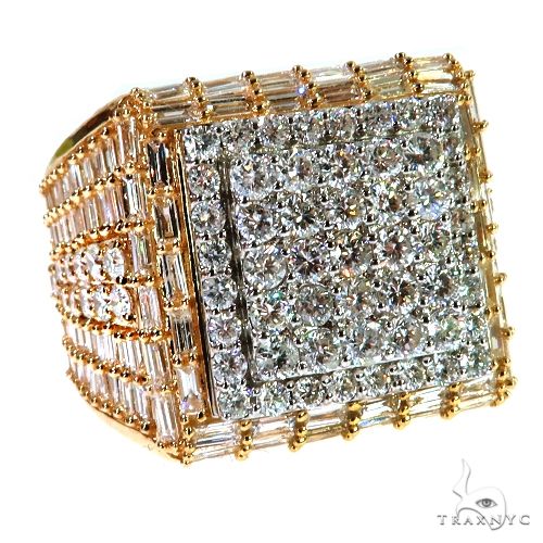 Men's 14K yellow gold ring with square pavé and baguette-cut diamonds