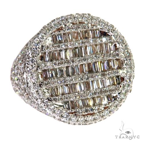 14K gold men's ring with baguette diamonds in a round cluster design