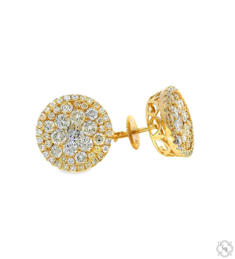 14K yellow gold cluster diamond stud earrings with round brilliant diamonds