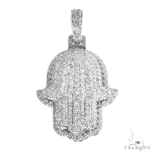 14K gold hamsa diamond pendant – front view showing hand symbol with diamond-set face