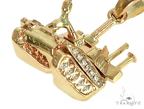 14K Yellow Gold Small Battle Tank Pendant, photo 4 of 6