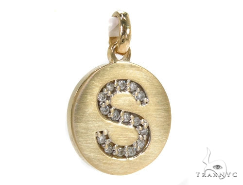 14k yellow gold round pendant with diamond-studded initial "S" and prong setting