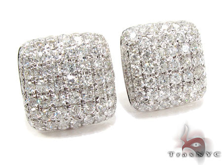 18K white gold cube-shaped pillow earrings encrusted with multiple small diamonds
