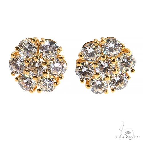 Yellow gold cluster diamond flower stud earrings, sparkling round-cut stones