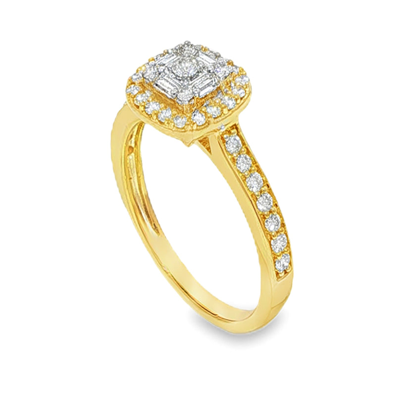 Baguette Diamond Engagement Ring in 14K gold, view 3