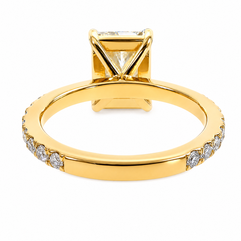 Radiant Cut Diamond Engagement Ring in 18K gold, view 7