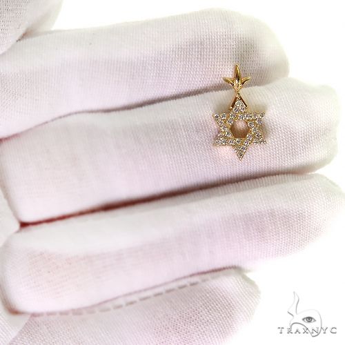 18K Gold Star Of David Diamond Pendant Mini, photo 7 of 8