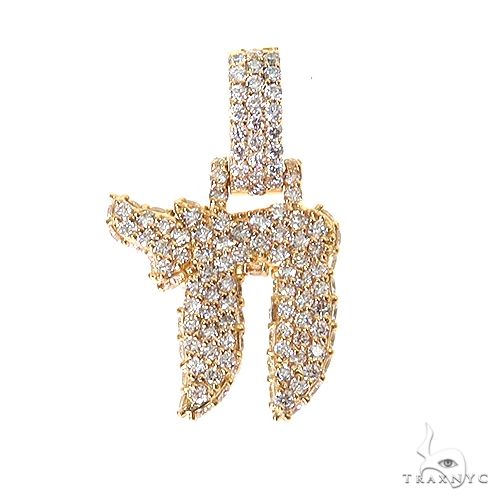 Yellow gold Chai pendant encrusted with sparkling round diamonds on bail and body