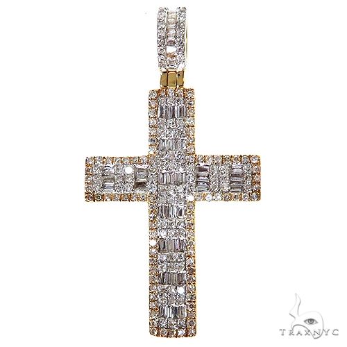 Baguette Diamond Cross Pendant 69954 | TraxNYC
