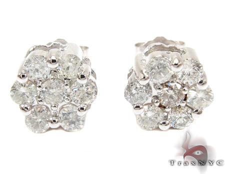 White gold flower stud earrings with hand-set round brilliant diamonds