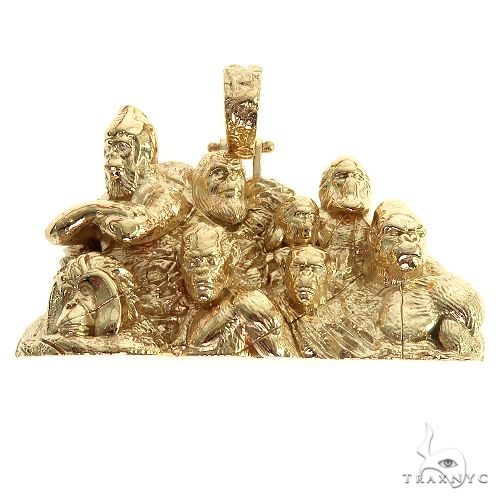 Custom 14K gold Planet of the Apes pendant – detailed figural sculpt in yellow gold, front view