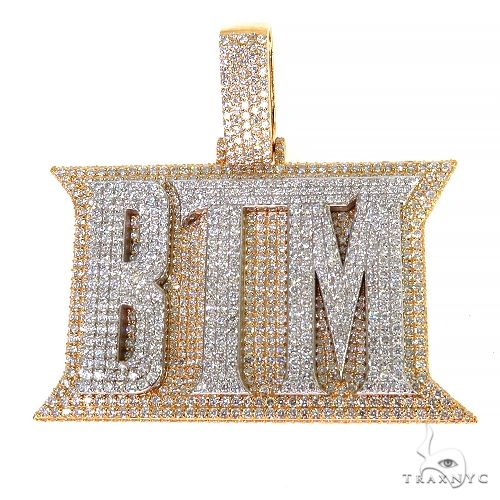 Custom diamond pendant with 15.17ct round-cut stones, fully iced setting, front view