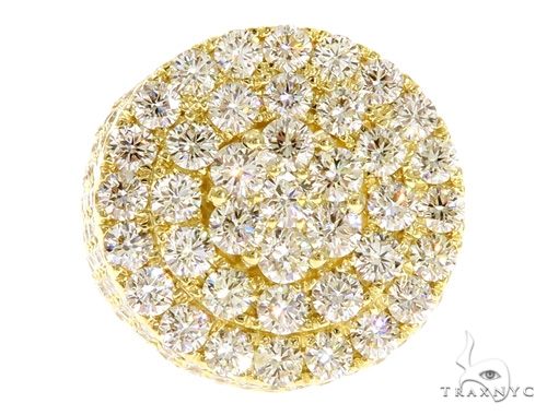 Yellow gold men's cluster ring with multiple round diamonds in spiral design