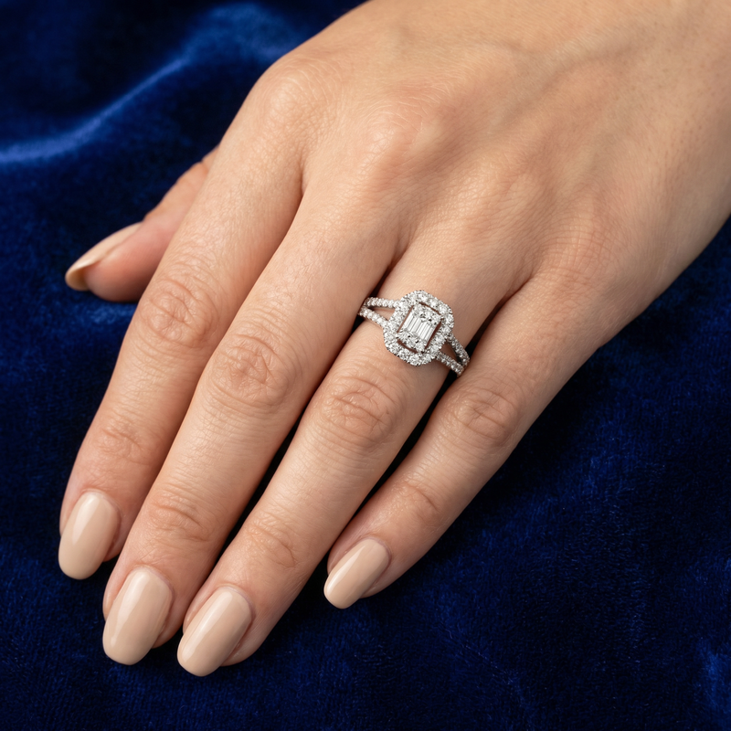 Baguette Diamond Engagement Ring in 14K gold, view 7