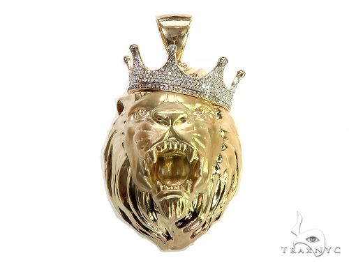 Diamond crown lion head pendant in yellow gold — high-relief front view showing mane, crown, and round-cut diamond pave setting