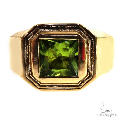 Yellow gold men's ring with square green peridot gemstone and stepped bezel design