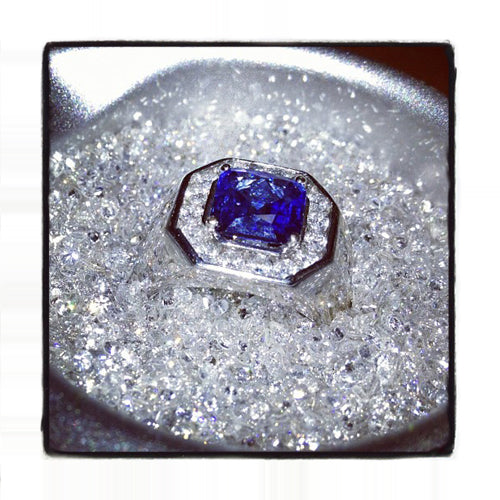 Mens 18K Gold Godfather Flawless Sapphire Ring, photo 3 of 8