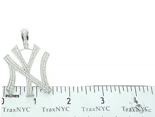 14K Gold New York Yankee Diamond Pendant, photo 7 of 7