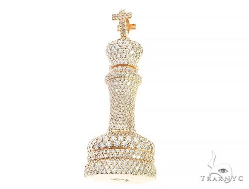 14K yellow gold chess piece pendant with prong-set round-cut diamonds, front view