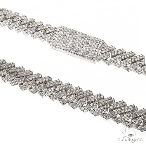 Prong set diamond cuban chain in 14k white gold – close-up of iced links with four-prong diamond settings