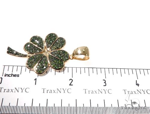 14K Gold Shamrrock Clover Pendant Saint Patrick's Day, photo 6 of 7