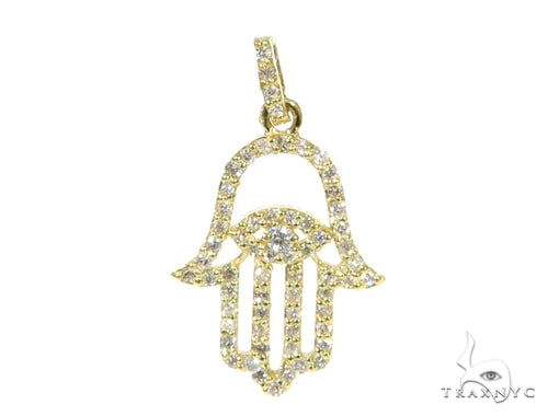 Small yellow gold Hamsa pendant encrusted with diamonds