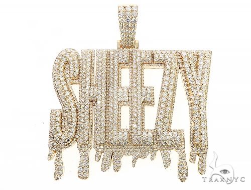 14k yellow gold custom name pendant with drip prong set diamonds, front-facing view