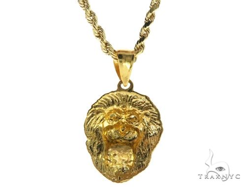 Yellow gold lion pendant with black diamond center on a twisted rope chain