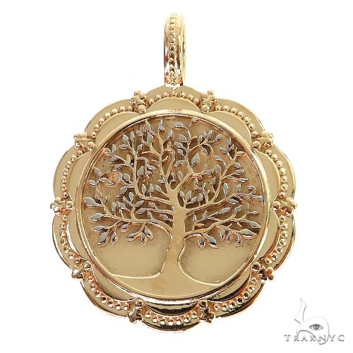 Yellow gold Tree of Life pendant with intricate branch and leaf detailing, scalloped edge