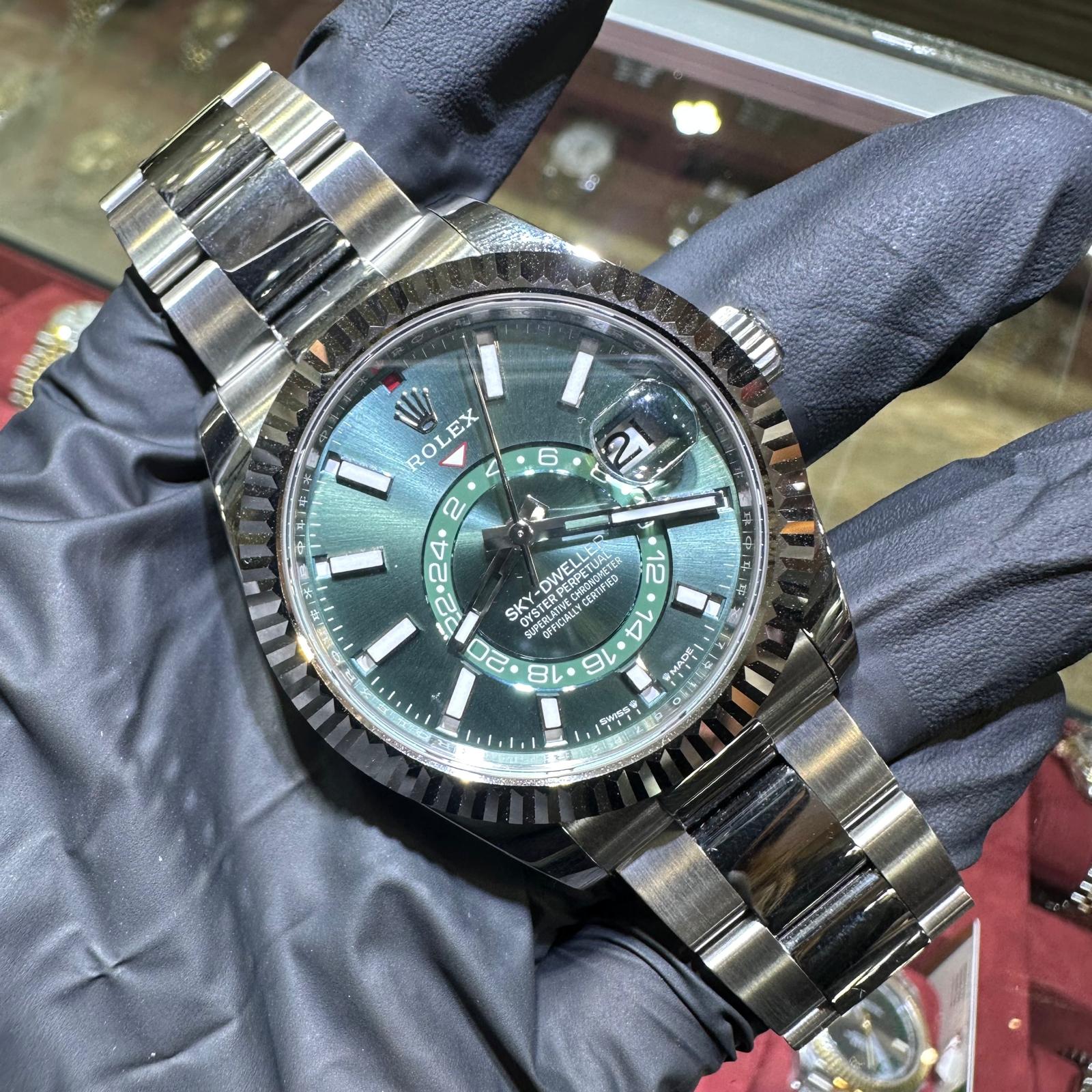 SALE‼️ペンラ 30 Rolex Sky-Dweller 42mm Oystersteel Mint Green Dial REF: 336934