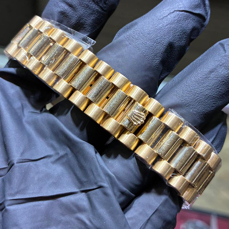 Rolex Day-Date 36mm | 18K Yellow Gold | Green Ombre Dial, photo 2 of 2