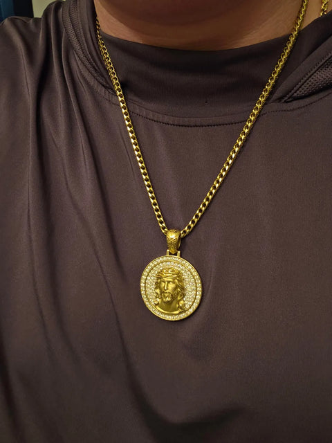 Brent L. wearing the 10K Gold Circular Jesus Lab-Grown Diamond Pendant 71008