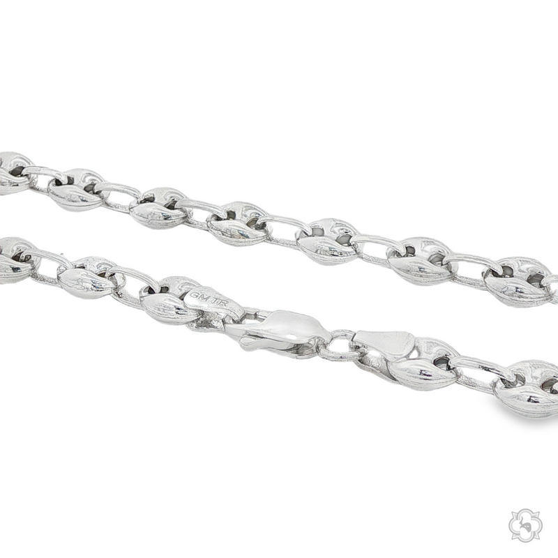 Sterling silver mariner chain with 6mm oval-shaped links and lobster clasp closure.