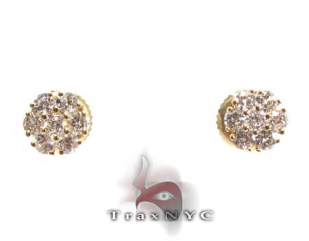 Mini 14K yellow gold blossom stud earrings with prong-set round diamonds