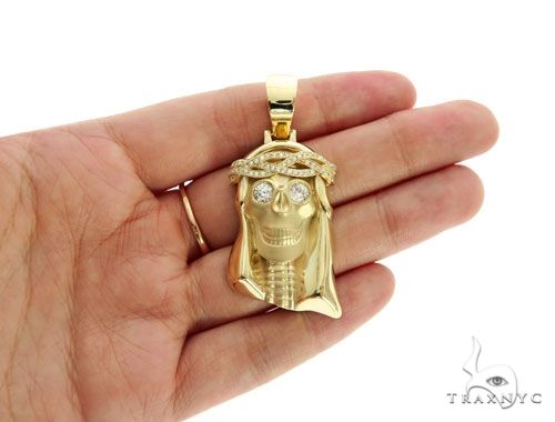 10K Gold Prong Bezel Diamond Skull Pendant, photo 5 of 7