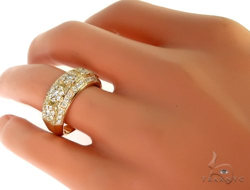 14K Gold Flower Diamond Ring 66171 | TraxNYC