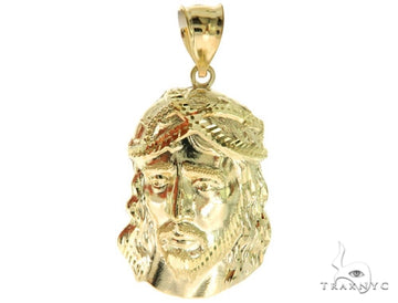 10K yellow gold Jesus pendant with detailed crown of thorns design for men.