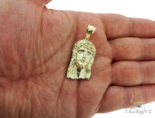 10K Yellow Gold Jesus Pendant L 57113 - Image 5
