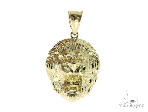 10K yellow gold lion head pendant with detailed mane and fierce expression