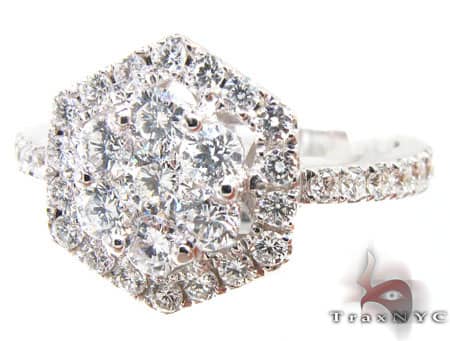 Women's 18K white gold Glacier ring with brilliant round diamonds