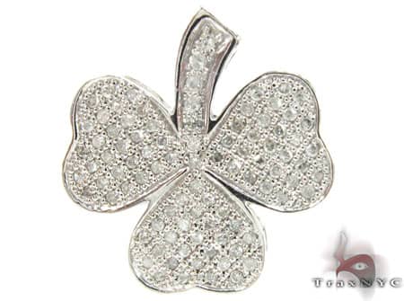 Diamond Shamrock Pendant 12818 - Image 1