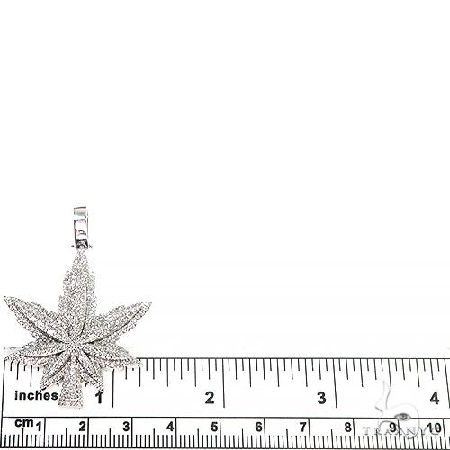 14K Gold Custom Made  Weed Pendant, photo 5 of 6