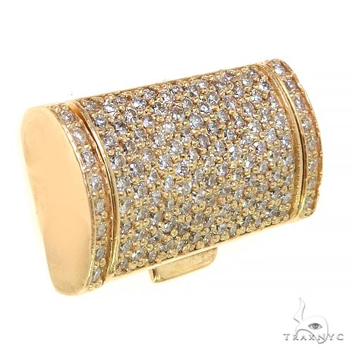 14K yellow gold men's lock pendant encrusted with sparkling diamonds