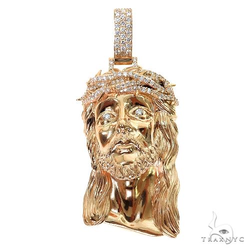 Diamond crown Jesus pendant in 14K yellow gold – front view showing round-cut diamond crown detail