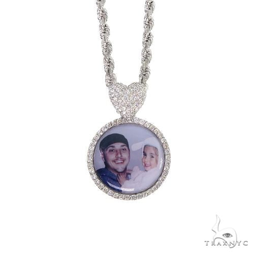 14K gold diamond photo pendant and rope chain set in yellow gold – front-facing view showing round-cut diamond detailing