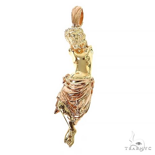 14K gold no arms Jesus pendant – sculpted raised facial detail, front view