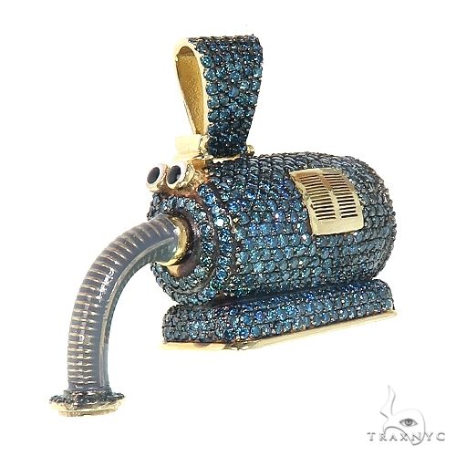 Men's diamond pendant in 14K yellow gold with blue diamond vacuum setting, front-facing view